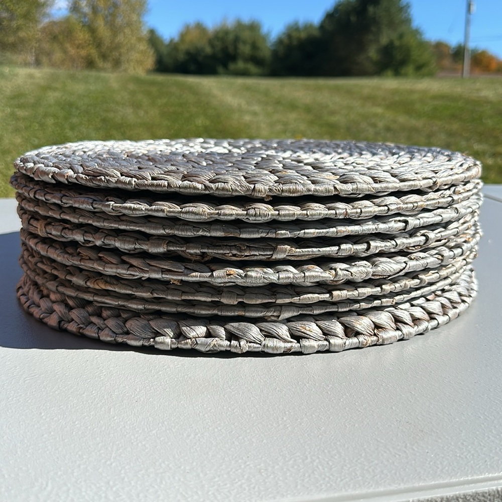 Rattan silver placemats - Picture 3 of 4